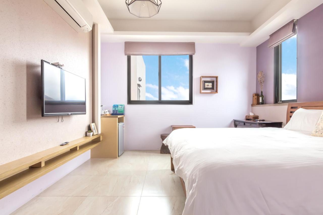 Jhongshan Building Bed And Breakfast Hualien Buitenkant foto