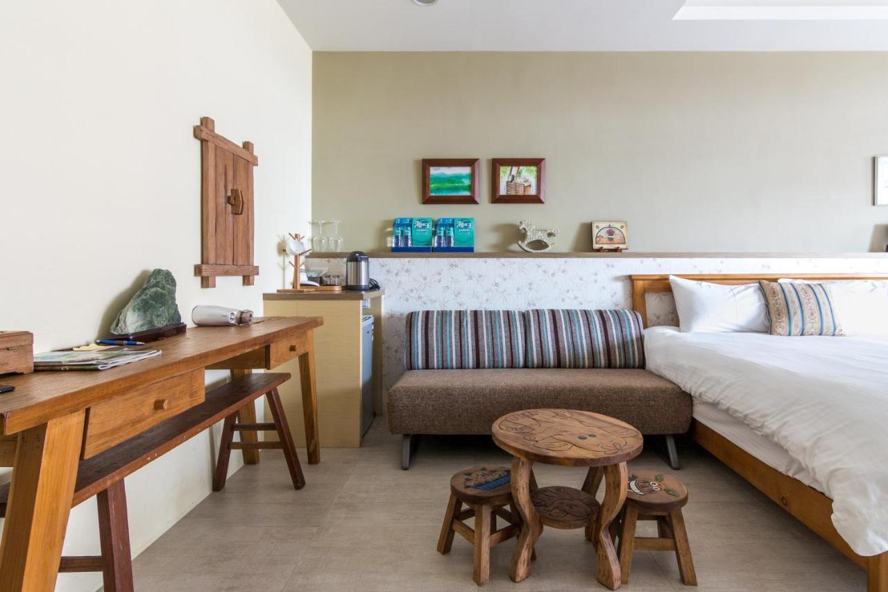 Jhongshan Building Bed And Breakfast Hualien Buitenkant foto