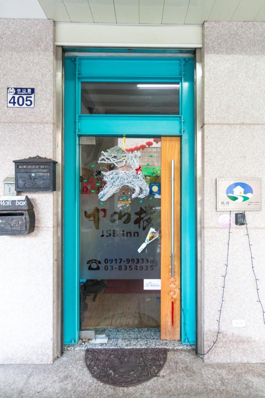 Jhongshan Building Bed And Breakfast Hualien Buitenkant foto