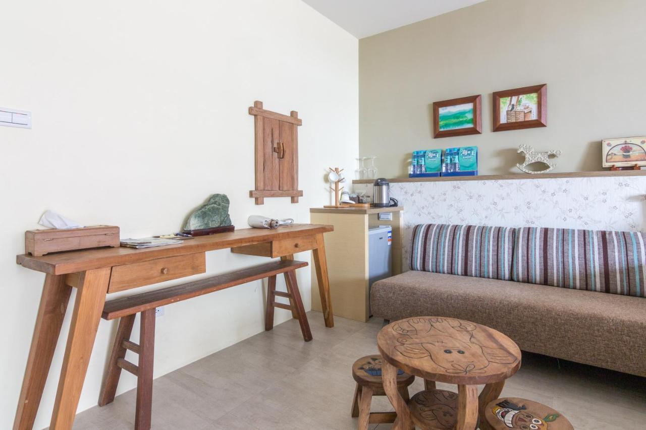 Jhongshan Building Bed And Breakfast Hualien Buitenkant foto